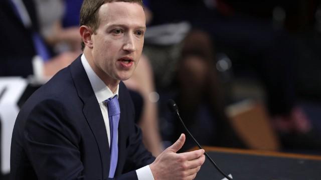 Facebook’un CEO’su Mark Zuckerberg ABD Senatosunda İfade Verdi: Özür Dilerim