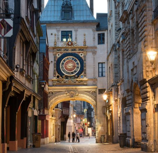 Rouen’da Astronomik Bir Saat Kulesi: Gros Horloge